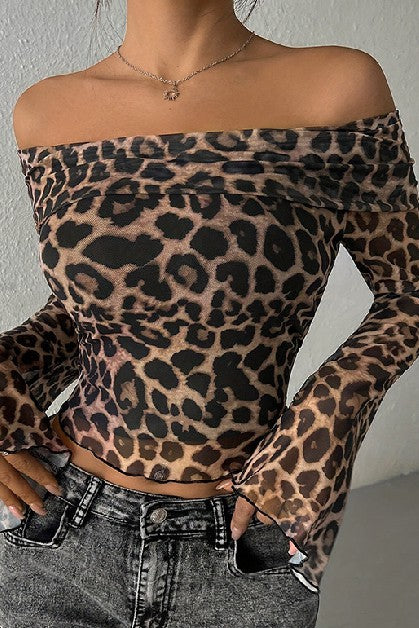 One Shoulder Long Sleeve Neckless Leopard Printed Top